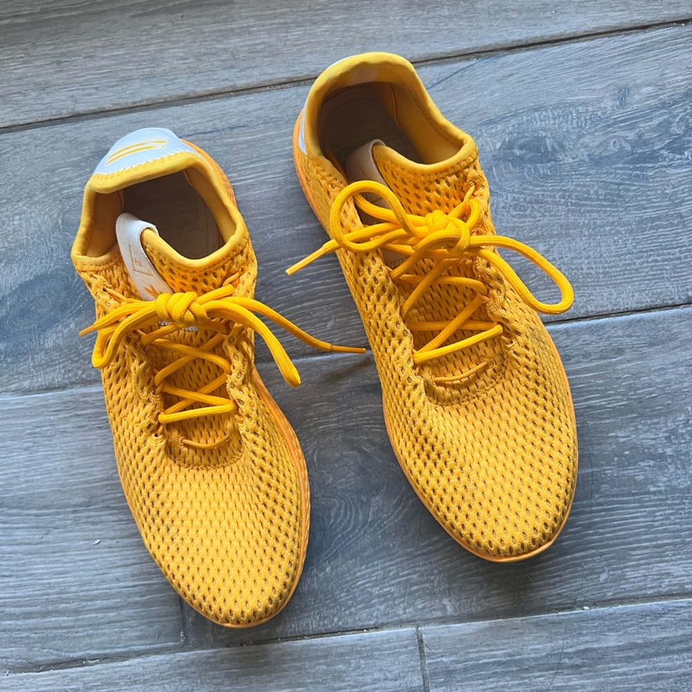 Pharrell x Tennis Hu ‘Solid Gold’ 2017